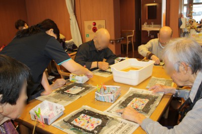 紙すきの様子その２