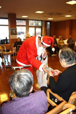 デイケアクリスマス会の様子