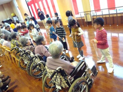 あだち保育園園児来設の様子その３